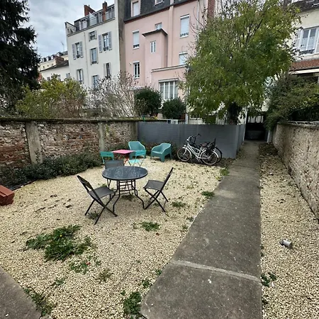 Opale 1 Apartman Vichy